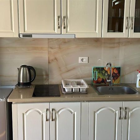 Arlind'S Apartaments Влёра Экстерьер фото