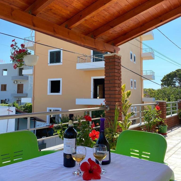 Arlind'S Apartaments Влёра Экстерьер фото