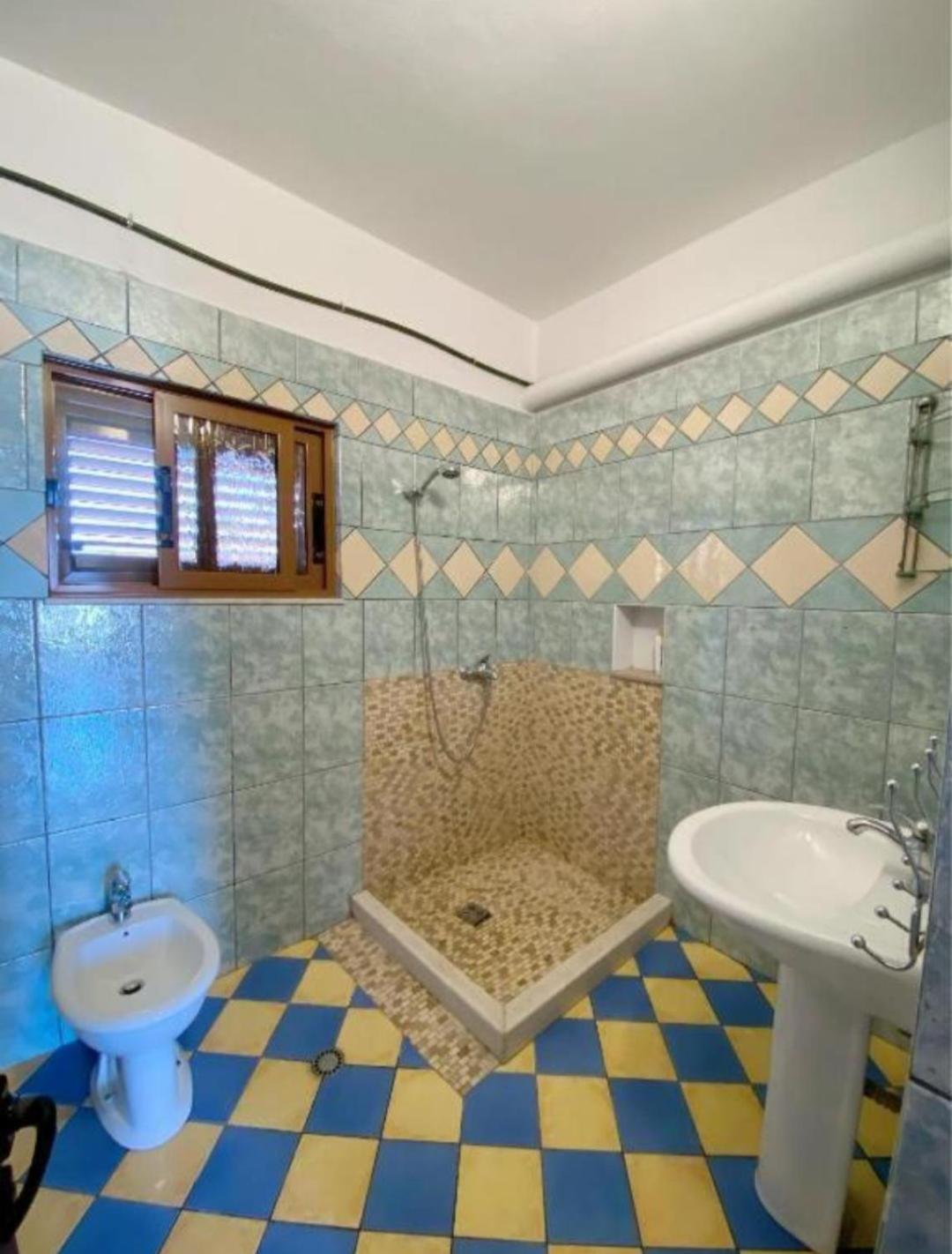 Arlind'S Apartaments Влёра Экстерьер фото